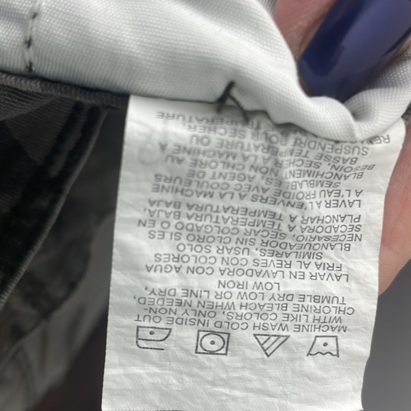 Wrangler Relaxed Fit Camo Cargo Shorts Size 30 Cotton Spandex Blend - Picture 6 of 10